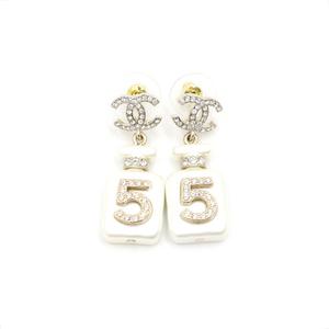 샤넬 AB8469 22시즌 NO.5 퍼퓸 크리스탈 펄 미니 CC 이어링(귀걸이)aa45125