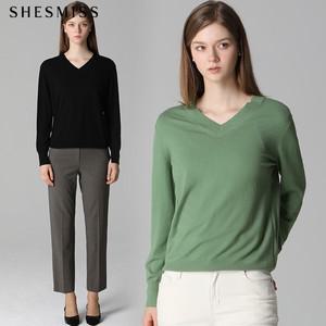 [쉬즈미스(SHESMISS)] 베이직 소프트 브이넥 니트 (택가격:138000원)
