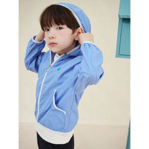 [BEANPOLE KIDS] 에어리 그래픽 바람막이 점퍼  스카이 블루 (BI5339U07Q)