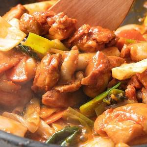[G][마녀바스켓] 춘천 명물 매운 양념닭갈비 700g x 2팩