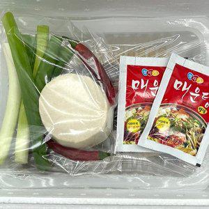[팜쿡] 생대구매운탕 밀키트 손질 대구 600g내외 야채 350g내외 소스 2팩