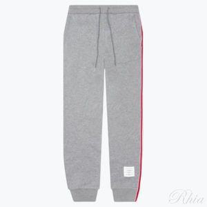 톰브라운 버티컬 스트라이프 루프백 코튼 팬츠 MJQ066A 03377 055