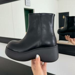 여자 블랙 무지 6cm 통굽 스트릿룩 앵클부츠