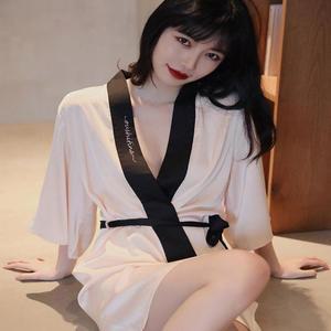 [BZI9589M_51]여자 로브로 골프가운 레터링 실크가운