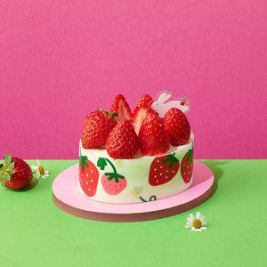 투썸 생딸기 듬뿍 우유 생크림 (쁘띠)