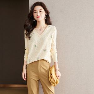 손오반 여자데일리룩 니트 브이넥 키작 이너 상의 얇은 봄 KUK1 긴팔 레이스 가을 체크