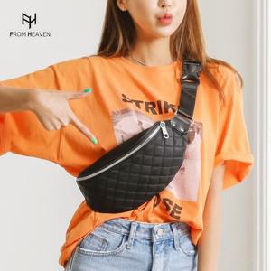 프롬헤븐 여성 데일리 자수 퀼팅 미니힙색 블랙힙