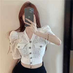 크롭반팔티 단추 크롭탑 가디건 슬림 큐티 여리여리핏 미디 숏 브이넥 사랑스런 스위티