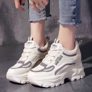 8cm 여성 속굽 메쉬 운동화 발편하며 착화감 좋은 데일리 어글리슈즈