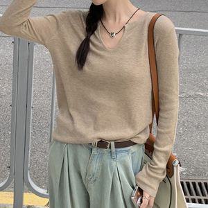 빈티지 여성가을 가을 기본 베이지 셔츠 여성 슬림 여자 얇은 간절기 v넥 티셔츠 예쁜 브이넥 니트