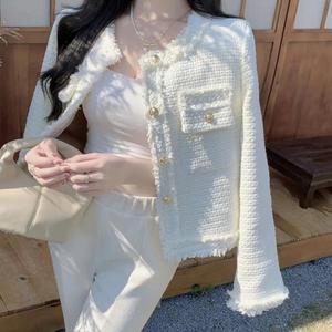 여성숏코트 여자봄코트 A라인 니트 반 아우터 여성용 트위드 재킷 템퍼러먼트 버튼 화이트 아웃웨어 하이