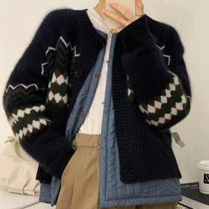 랜덤플레이 아메카지룩 미니 아가일 스웨터 가디건 네이비