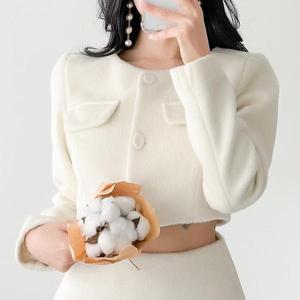 [기타]글램 라운드넥 키작녀 상의 딱붙 타이트 크롭자켓 겨울