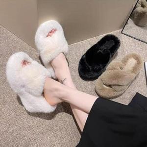 /신상오픈런 키높이 겨울 통굽 웨지힐 퍼슬리퍼 겨울실내화