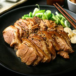 감성족발 구워 나온 수비드 족발 300g