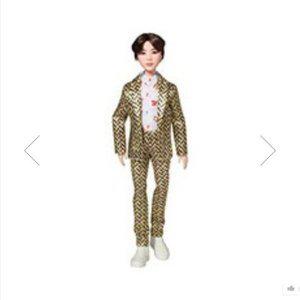 [대원미디어]BTS 공식 구체관절 패션인형 슈가 완구 장난감