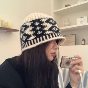 인피니데이 겨울 여성 비니 모자 여자 니트비니 털모자 겨울비니 벙거지모자 니트모자 여자겨울모자 방한모