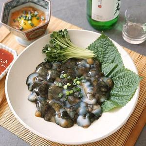 지직송 통영에서 온 자연 해삼 중대자 1kg(6~16미내외)