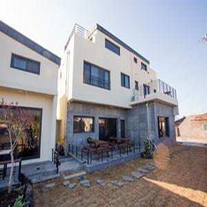 [제주 펜션] 제주 아라파니펜션 (제주시)