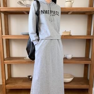 여성 필기체 후디티 데일리 캐쥬얼 긴치마 세트
