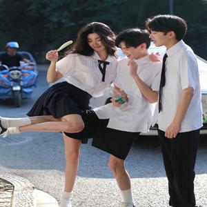 남녀 상견니교복 리쯔웨이 유니폼 남자 옛날 코스튬 교복데이트 교복 의상 고등학생 남성