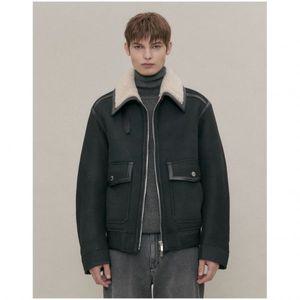 질스튜어트뉴욕 맨 24FW 블랙 램스웨이드 무스탕 카라 아미 점퍼 JNJU4D501BK 583331