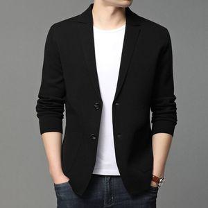 남성 봄코디 간절기 외투 니트 가디건