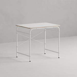 소프시스 오트 라운드 800x600 데스크 책상
