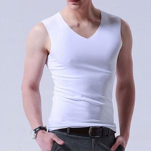 남성 런닝 메리야스 남자 민소매 나시 기능성 쿨 냉감 심리스 무봉제 브이넥 V넥 폴리에스테르 스판