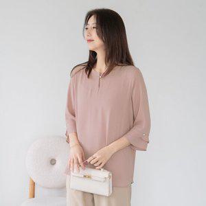 [마담4060] 엄마옷 진주튤립소매블라우스-QBL2504002-