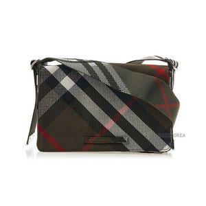 [버버리] FW24 남성 체크 트렌치 크로스백 8091448 ML TRENCH CROSSBODY CJ1 C1173