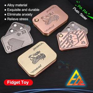 금속 Fidget 푸시 슬라이더 성인을위한 스트레스 EDC 손가락 스피너 포커 불안 휴대용 팝 마그네틱 슬라이더