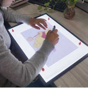 라이트 패드 애니메이션 따라 그리기 만화 그림 초안