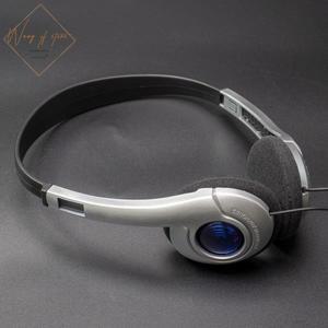 소니 파나소닉 CD 워크맨 MP3 촬영 포즈 모델용 패션 빈티지 레트로 복고풍 엔틱 클래식 헤드폰 80년대