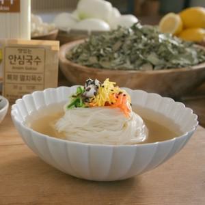 맛있는 안심국수 500g 4봉지(20인분) 바나바잎 꾸지뽕 소면 국수 면밀키트(멸치육수10+비빔소스10)