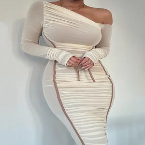 Mozision 대각선 칼라 긴 소매 미디 드레스 여성을위한 두 레이어 메쉬 Backless Ruched Bodycon 클럽 파티 섹시한 긴 드레스