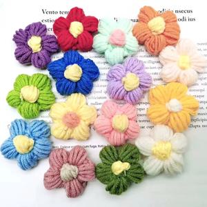 10Pcs 손 뜨개질 원사 양모 꽃 머리 크로 셰 뜨개질 꽃 DIY 수제 머리 장식 모자 가방 의류 브로치 쥬얼리 액세서리