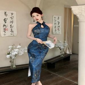 150kg 대형 여성 Qipao 홀터넥 민소매 중국어 Cheongsam 만다린 칼라 사이드 분할 긴 파티 드레스 슬림 복장