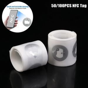 50/100Pcs NFC 태그 Nfc215 칩 라벨 스티커 액세스 제어를위한 RFID 전자 라벨 스티커 스마트 키 재기록 가능