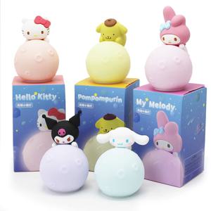 Sanrio 헬로 키티 쿠로미 멜로디 Cinnamoroll Purin 음력 야간 조명 시리즈 장식품 그라디언트 컬러 라이트 모델 블라인드 박스 완구