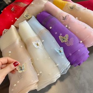 2023 여성을위한 럭셔리 실크 목도리 스카프 디자인 자수 꽃 Hijab 랩 Bufandas 여성 Headkerchief Fouloud Echarpe