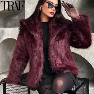 TRAF 여성 Outerwears 자른 가짜 모피 코트 여성 가을 ​​푹신한 플러시 블랙 자켓 따뜻한 겨울 여성 코트 모피 솔리드 코트