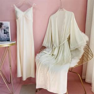 새로운 여성 긴 가운 잠옷 세트 섹시한 레이스 트림 잠옷 서스펜더 Nightdress 봄 여름 캐주얼 새틴 홈 드레스 목욕 가운