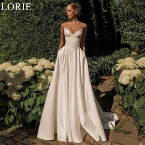 LORIE 우아한 새틴 웨딩 드레스, A 라인 스트랩리스 레이스업, V넥 주름, 시크한 신부 무도회 가운, 심플한 신부 가운, 맞춤형