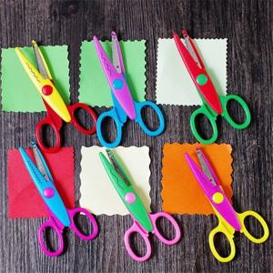 6 개/대 Laciness 가위 금속 및 플라스틱 DIY Scrapbooking 사진 색상 가위 종이 레이스 일기 장식 안전 가위