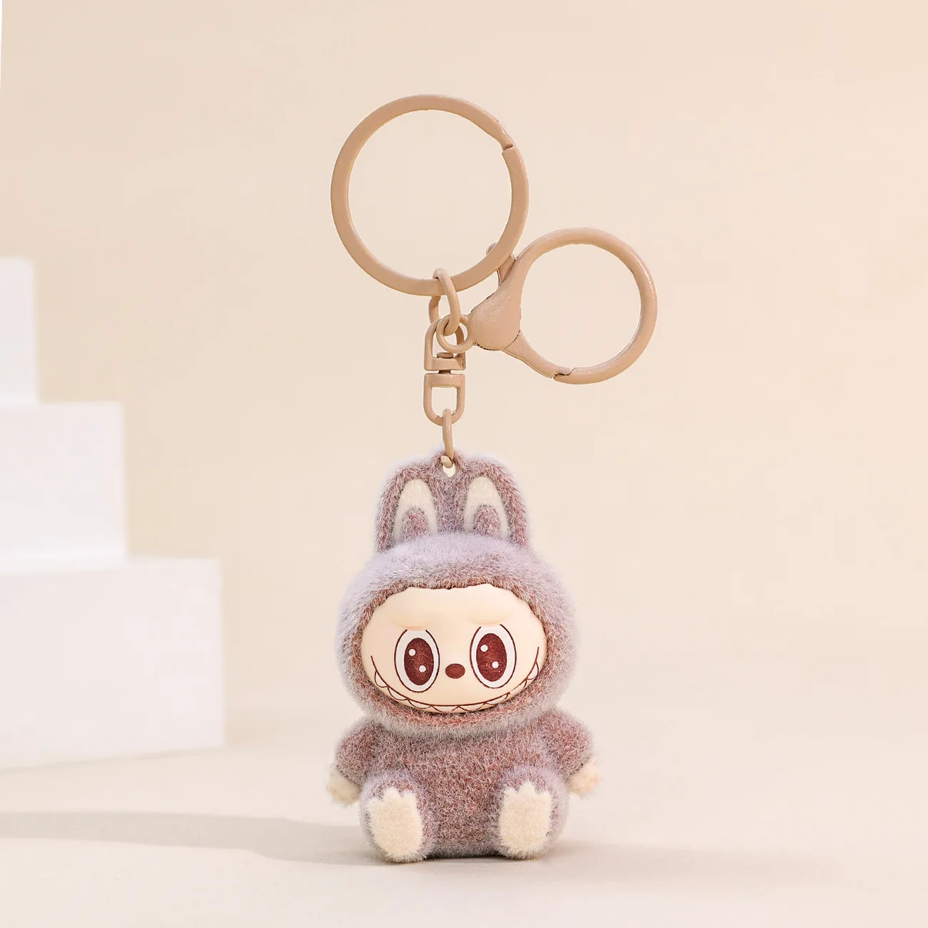 앉아 Labubu 인형 키 체인 외부 이식 Fluff Pvc 장난감 전화 장식품 가방 매력 자동차 키 체인 크리스마스 선물