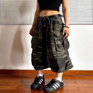 여성 Y2K streetwear 여름 위장 느슨한 카프리 카고 반바지 포켓 짧은 바지 하단 acubi 바지 2000s alt 의류