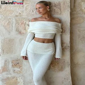 이상한 Puss See Through 2 Piece Set 여성 세련된 Hairball Lapel 슬래시 넥 크롭 탑 + 맥시 스커트 매칭 트렌드 streetwear 정장