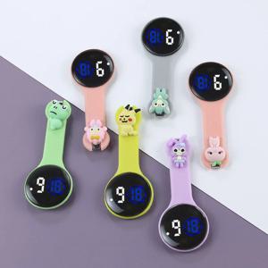 패션 LED 여성 간호사 시계 소녀 귀여운 만화 실리콘 브로치 튜닉 디지털 터치 의사 회중 시계 의료 선물