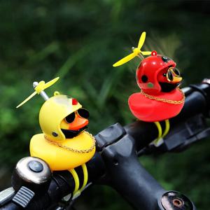 자전거 작은 노란색 오리 오토바이 장식 Airscrew 헬멧 서있는 오리 깨진 바람 Ducky 자전거 모터 타기 사이클링